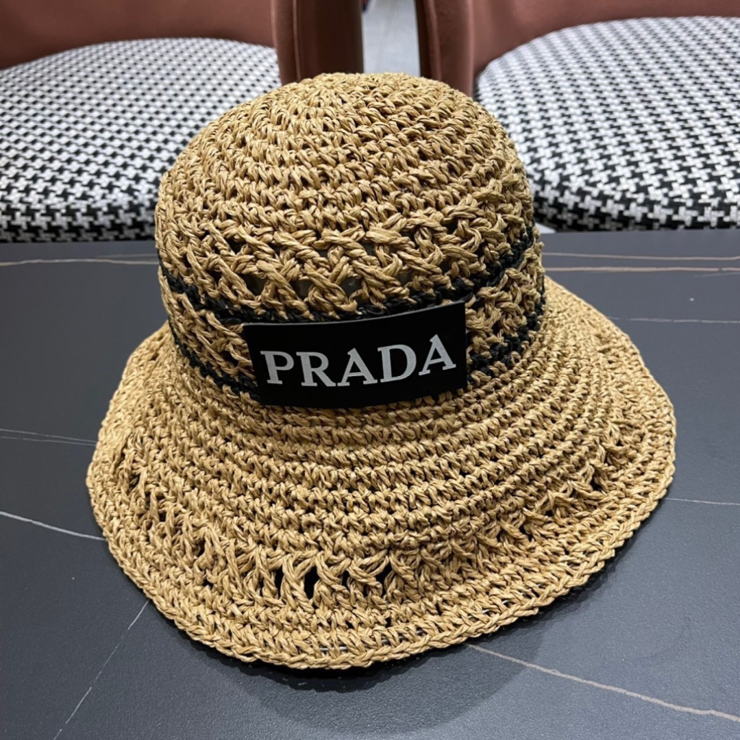 💛【PRADA普拉达】春夏新款大牌镂空拼色编织渔夫帽，超好搭配，