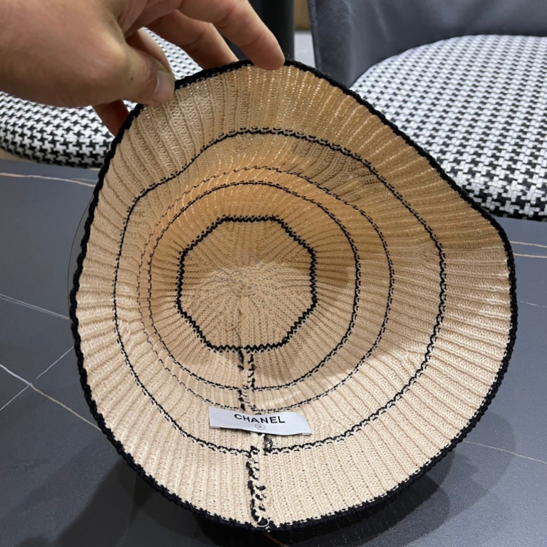 
香奈儿CHANEL 新品条纹毛线渔夫帽小香经典简约，时尚休闲设计 跑量新品