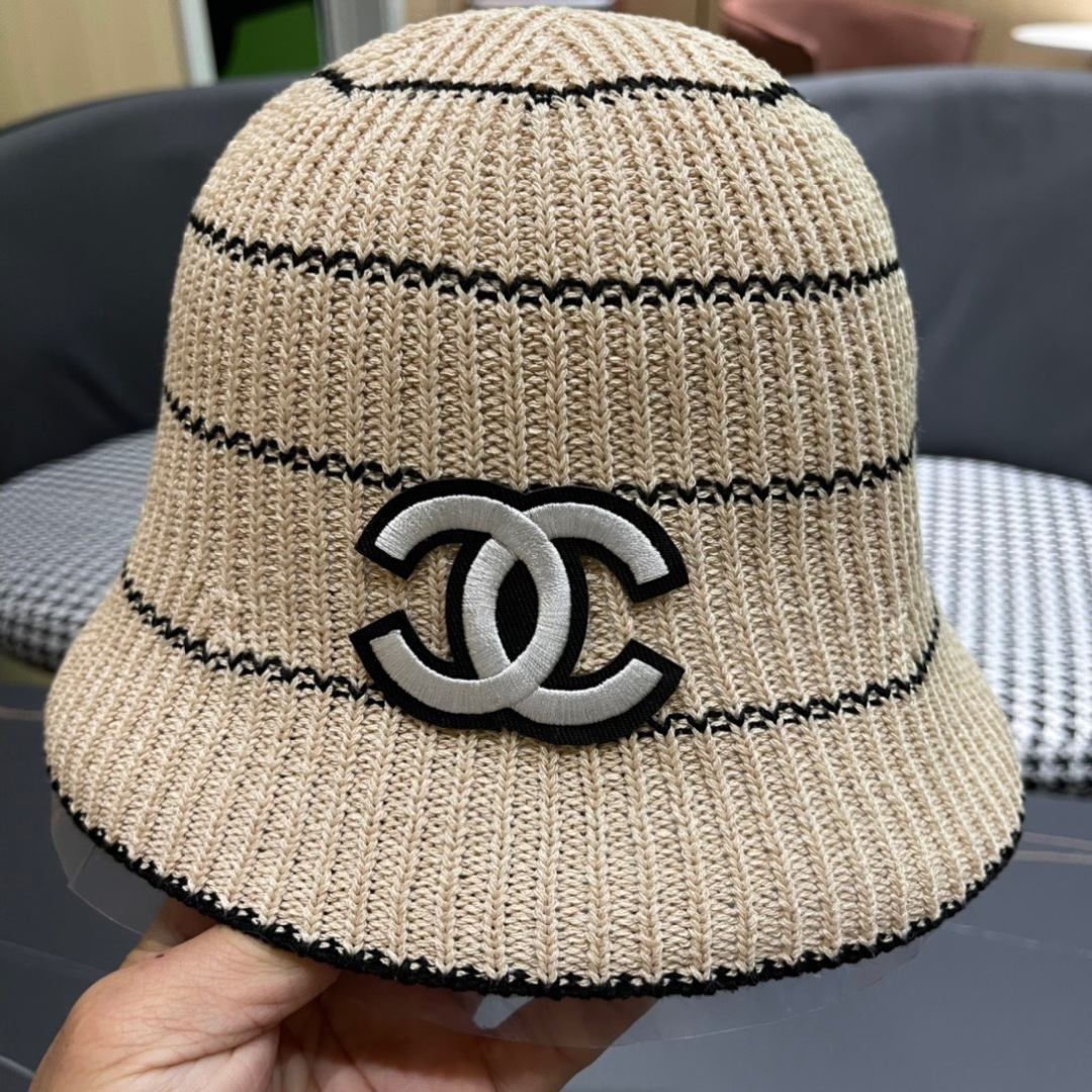 
香奈儿CHANEL 新品条纹毛线渔夫帽小香经典简约，时尚休闲设计 跑量新品