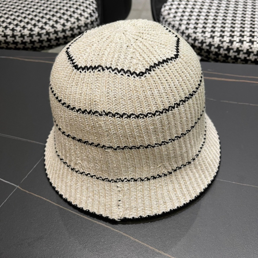 
香奈儿CHANEL 新品条纹毛线渔夫帽小香经典简约，时尚休闲设计 跑量新品