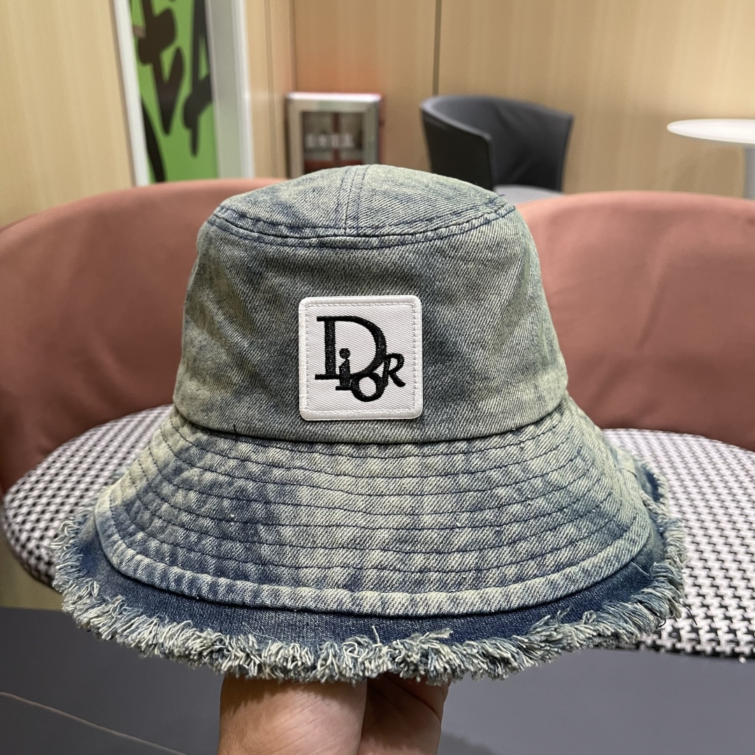  迪奥Dior日系牛仔渔夫帽女春秋款毛边百搭显脸小盆帽网红
文艺户外遮阳帽子