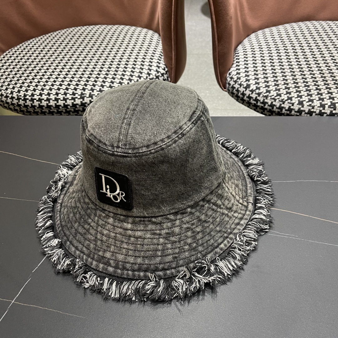 迪奥Dior日系牛仔渔夫帽女春秋款毛边百搭显脸小盆帽网红
文艺户外遮阳帽子