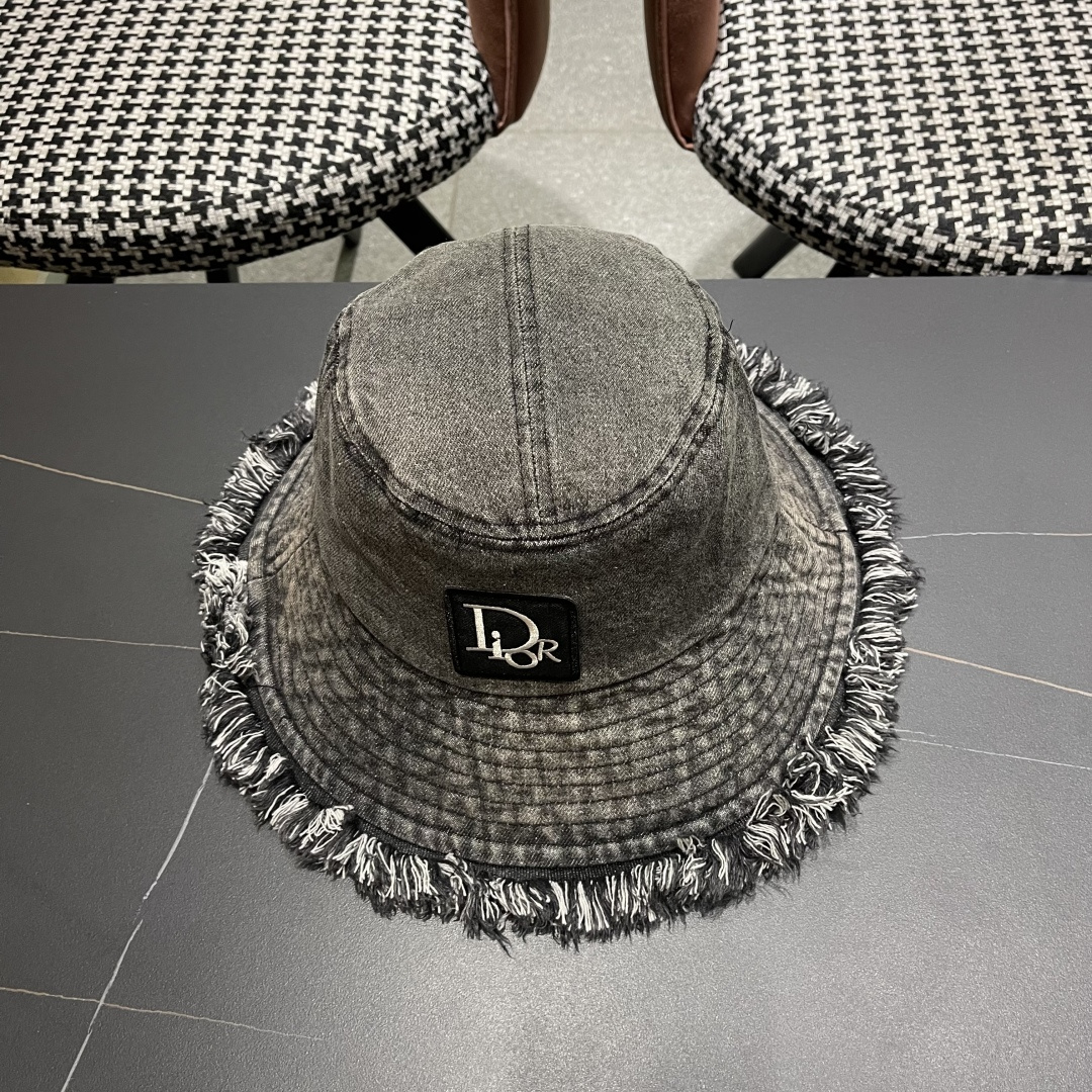  迪奥Dior日系牛仔渔夫帽女春秋款毛边百搭显脸小盆帽网红
文艺户外遮阳帽子