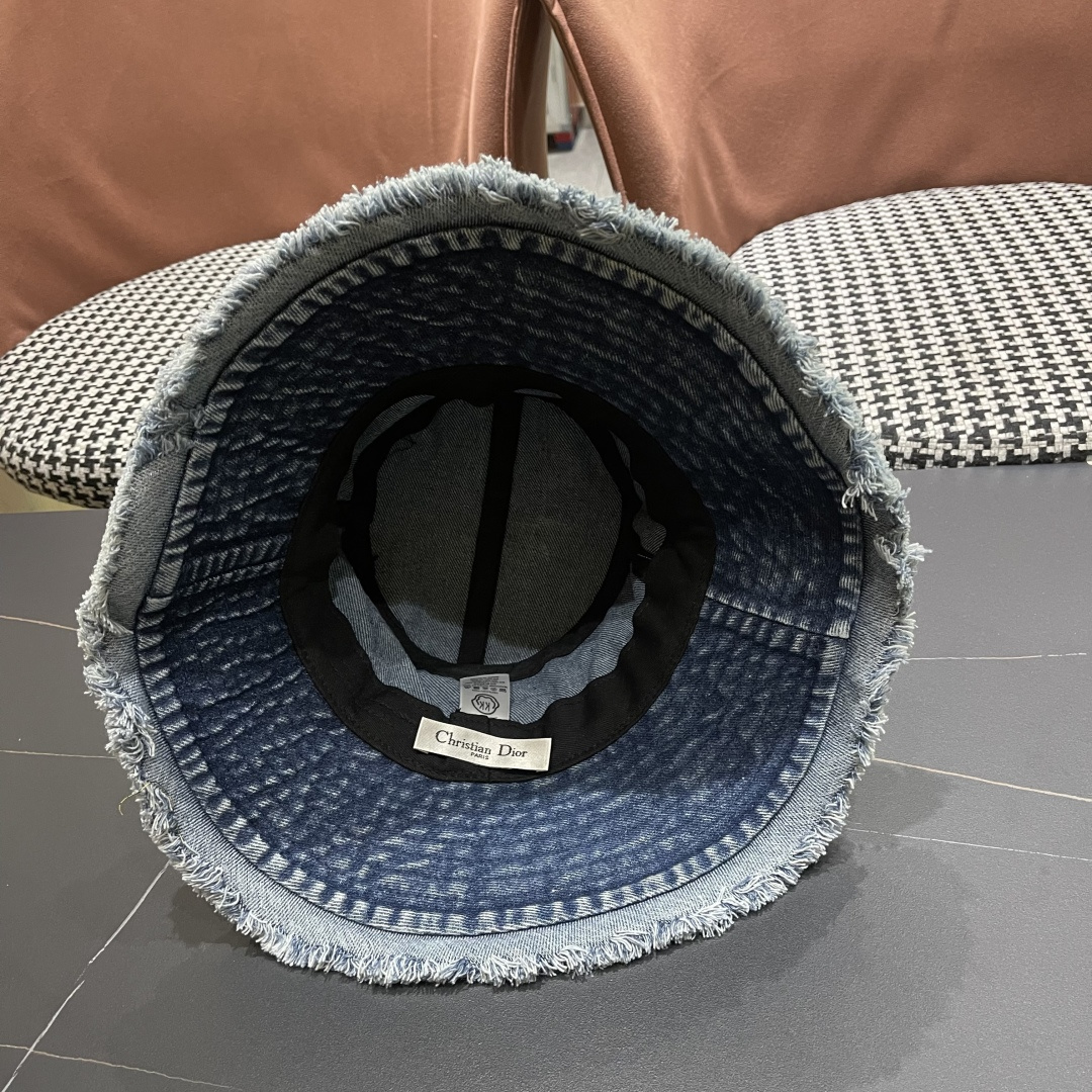  迪奥Dior日系牛仔渔夫帽女春秋款毛边百搭显脸小盆帽网红
文艺户外遮阳帽子