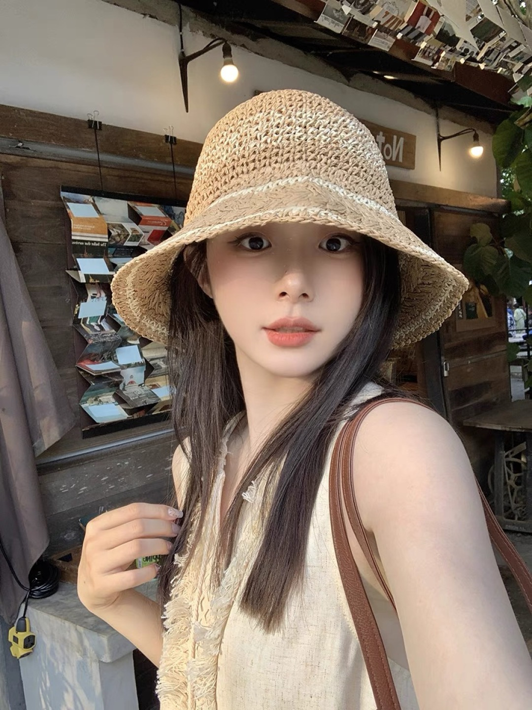  Lv路易威登韩版ins粉色草编渔夫帽女春季海边度假
大帽檐甜美防晒草帽遞阳帽