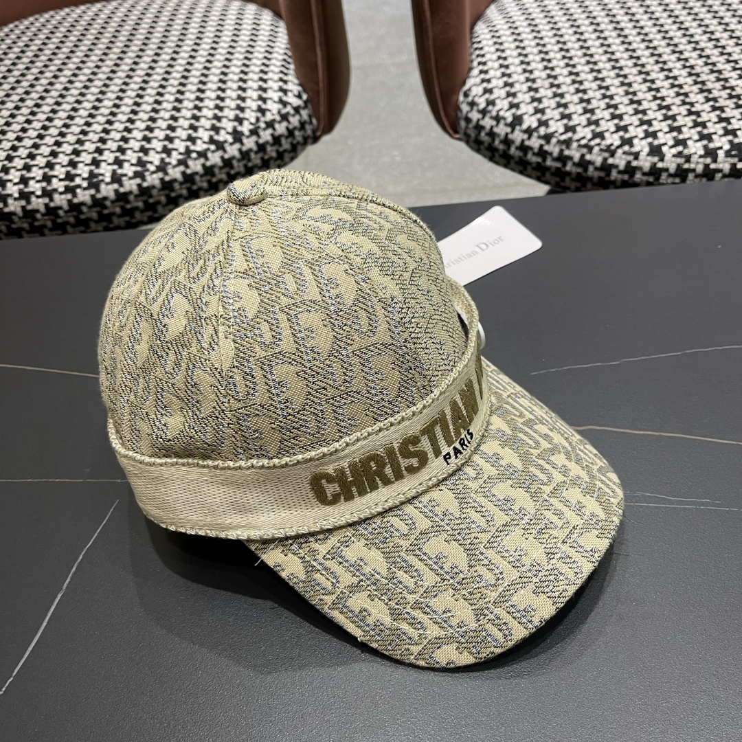  Dior(迪奥) 2025新款原单棒球帽， 精致格调，很酷很时尚，专柜断货热门，
