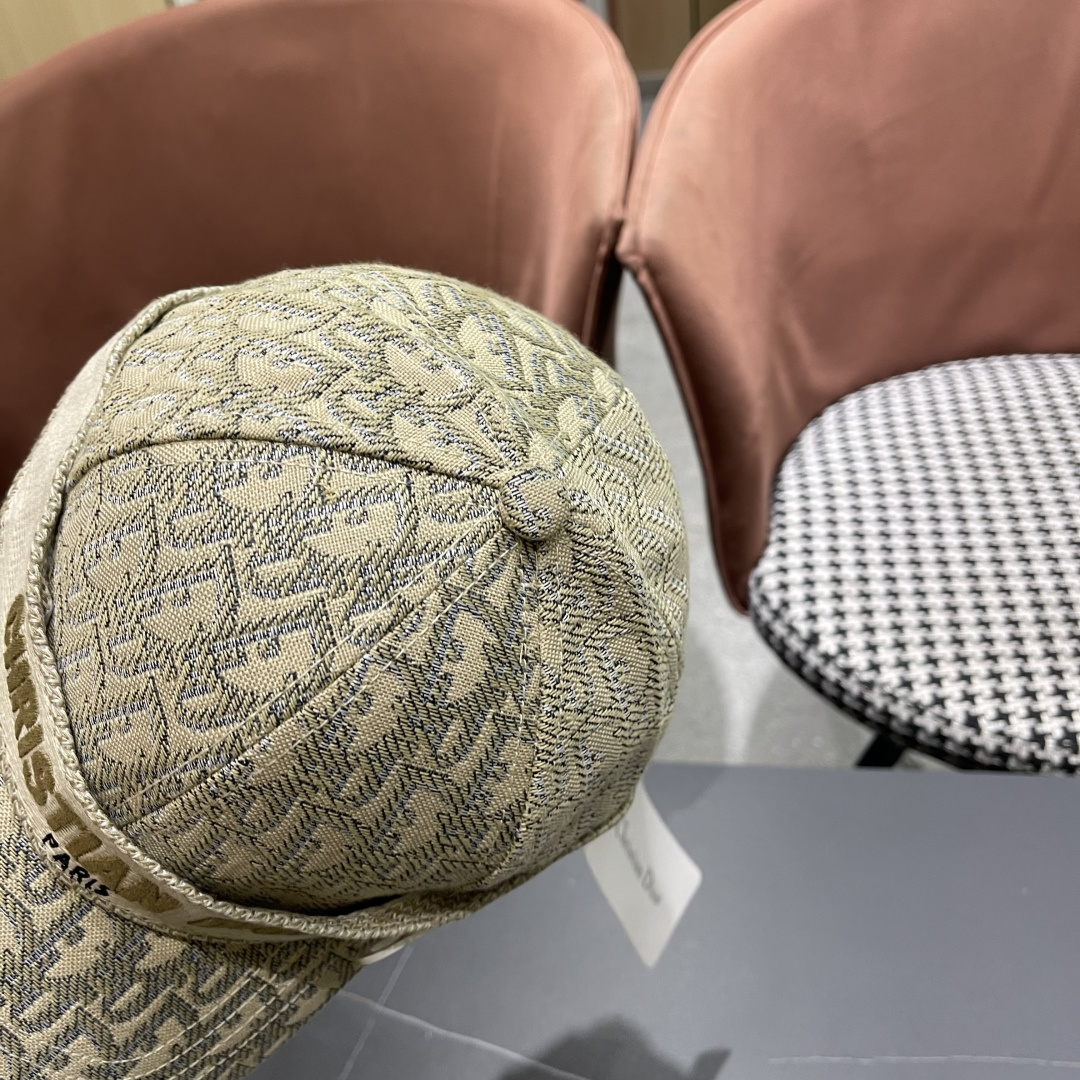  Dior(迪奥) 2025新款原单棒球帽， 精致格调，很酷很时尚，专柜断货热门，
