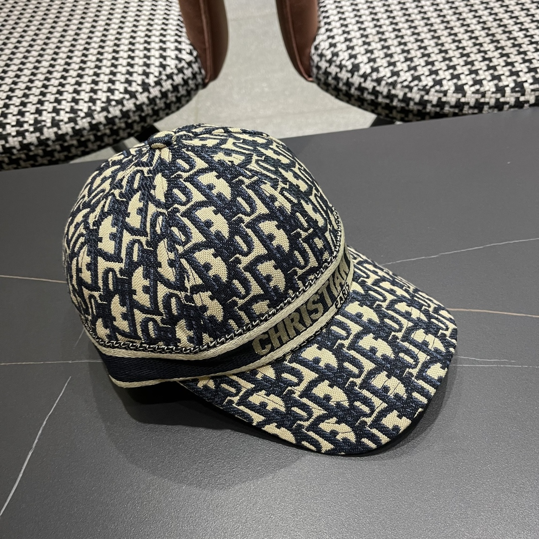  Dior(迪奥) 2025新款原单棒球帽， 精致格调，很酷很时尚，专柜断货热门，
