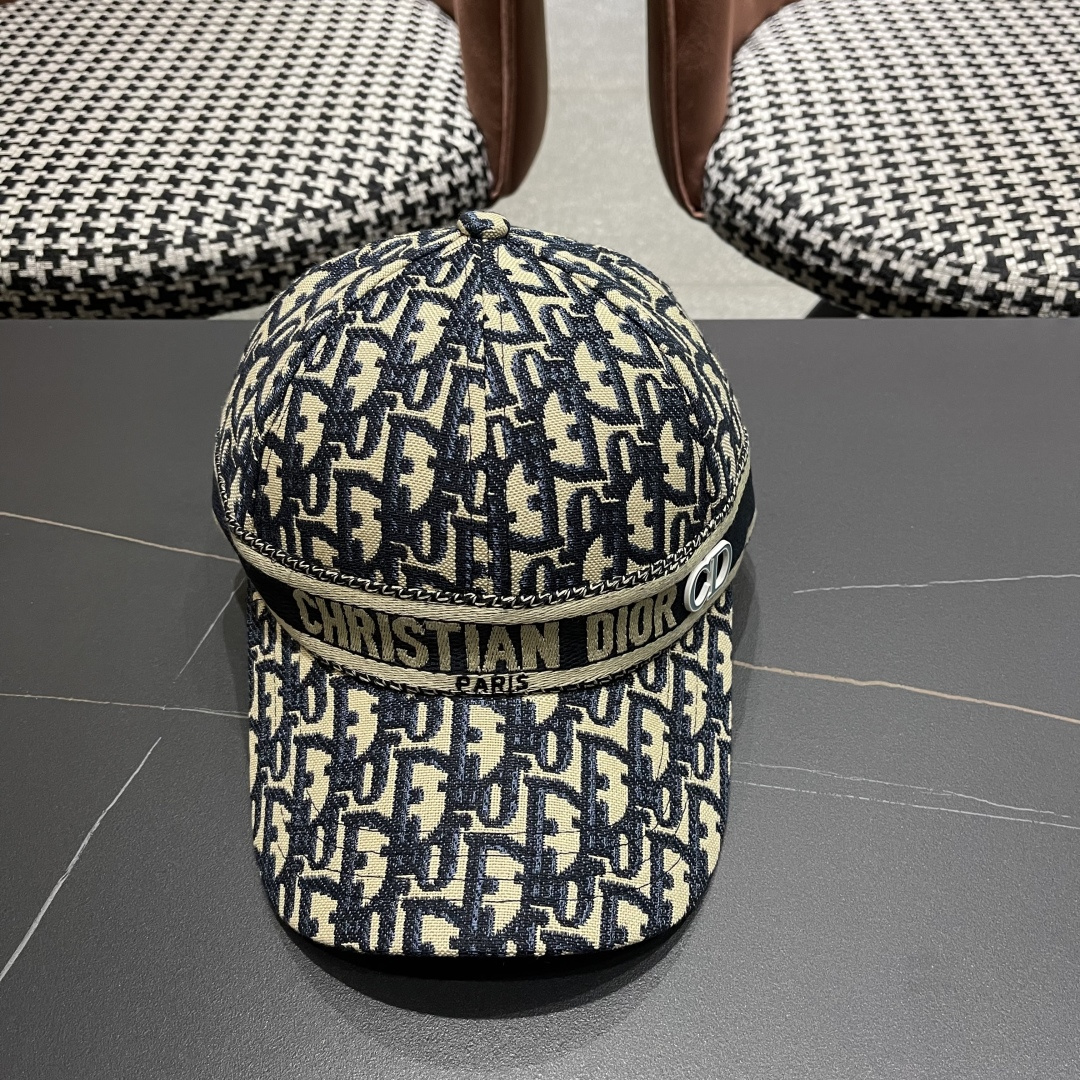  Dior(迪奥) 2025新款原单棒球帽， 精致格调，很酷很时尚，专柜断货热门，
