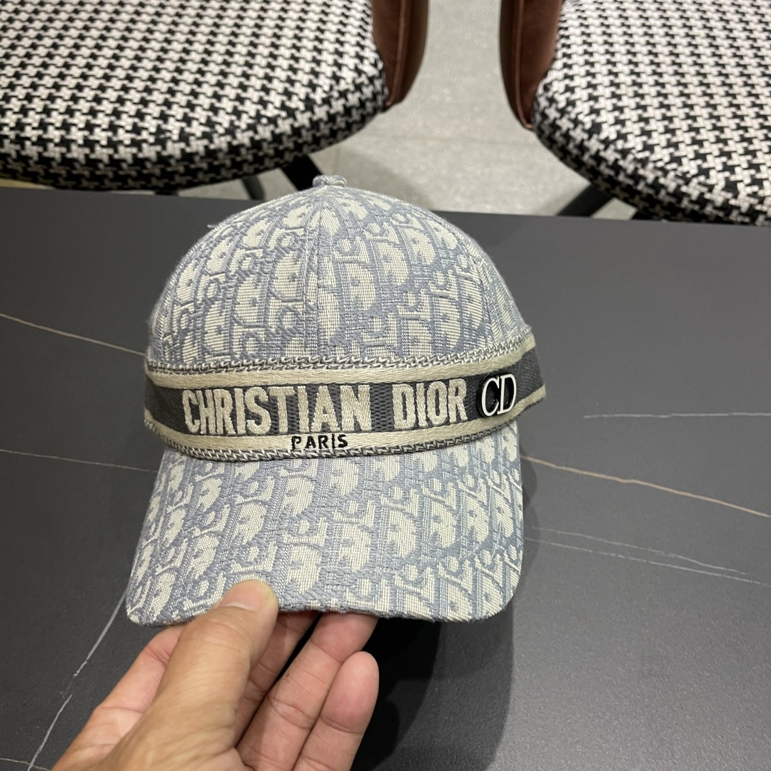  Dior(迪奥) 2025新款原单棒球帽， 精致格调，很酷很时尚，专柜断货热门，
