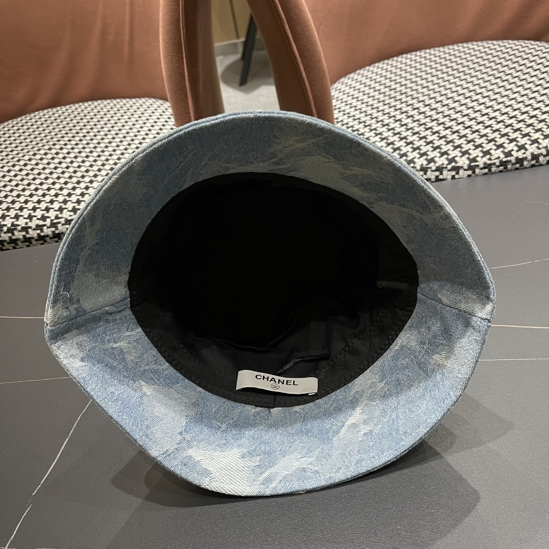  CHANEL香奈儿新款🆕牛仔蓝复古款渔夫帽🔸 节假日旅游带它出去美美哒❕  中古款