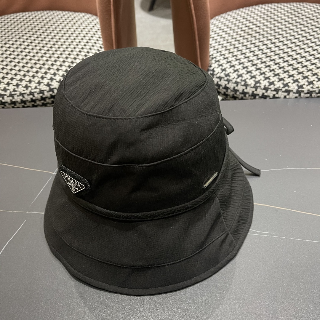   Prada普拉达2025渔夫帽女夏日系防晒显脸小遮阳帽，韩版休闲气质盆帽潮