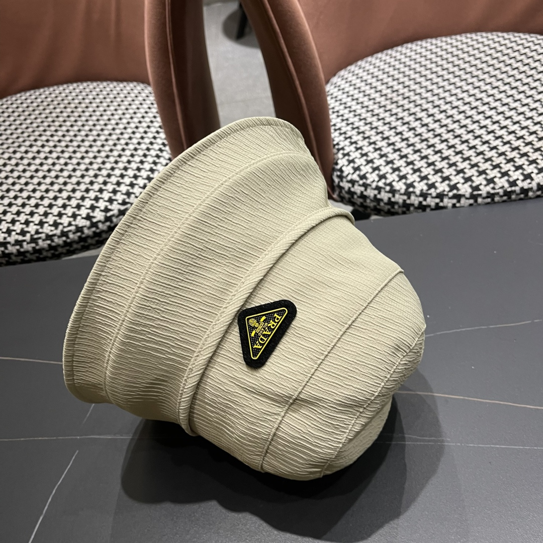   Prada普拉达2025渔夫帽女夏日系防晒显脸小遮阳帽，韩版休闲气质盆帽潮