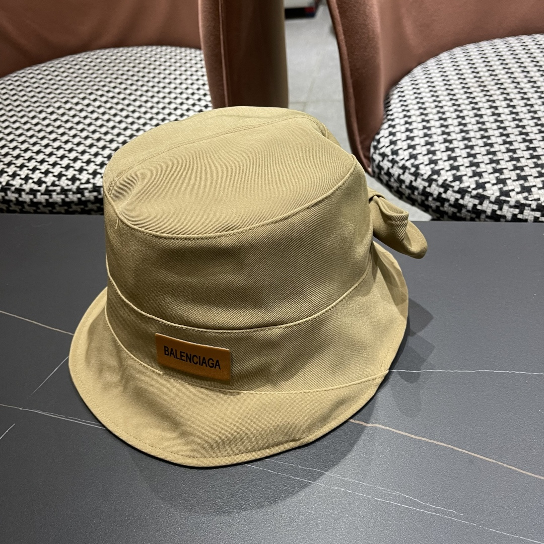  BALENCIAGA巴黎世家2025春夏不规则渔夫帽，简约休闲百搭款，出街必备