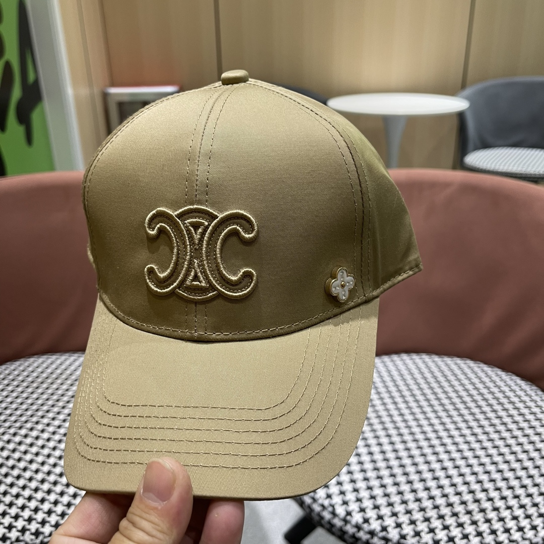  【CELINE赛琳】新款经典原版休闲潮流款 棒球帽🧢随便搭配都超好看！出门旅游，绝对要入手的一款