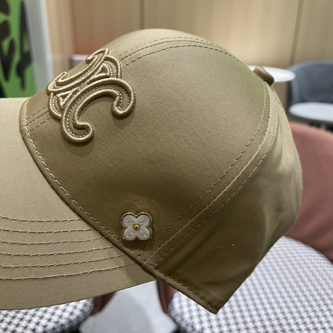  【CELINE赛琳】新款经典原版休闲潮流款 棒球帽🧢随便搭配都超好看！出门旅游，绝对要入手的一款