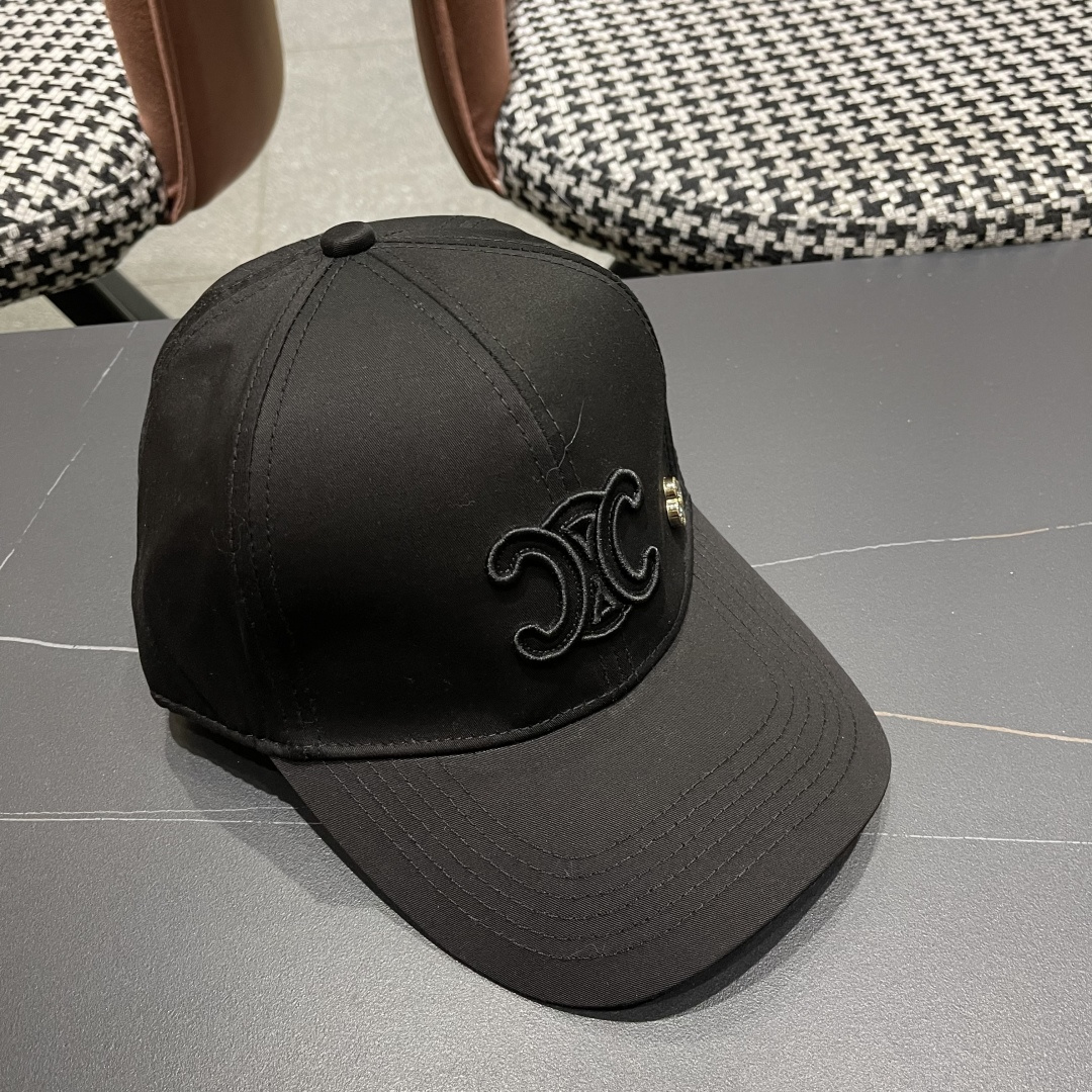  【CELINE赛琳】新款经典原版休闲潮流款 棒球帽🧢随便搭配都超好看！出门旅游，绝对要入手的一款