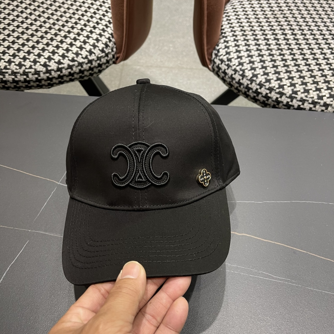  【CELINE赛琳】新款经典原版休闲潮流款 棒球帽🧢随便搭配都超好看！出门旅游，绝对要入手的一款