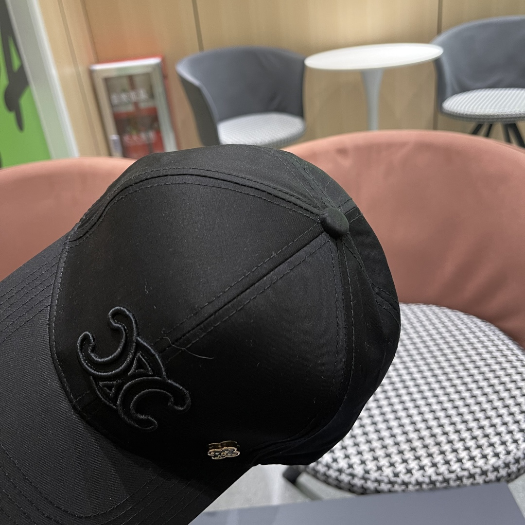  【CELINE赛琳】新款经典原版休闲潮流款 棒球帽🧢随便搭配都超好看！出门旅游，绝对要入手的一款