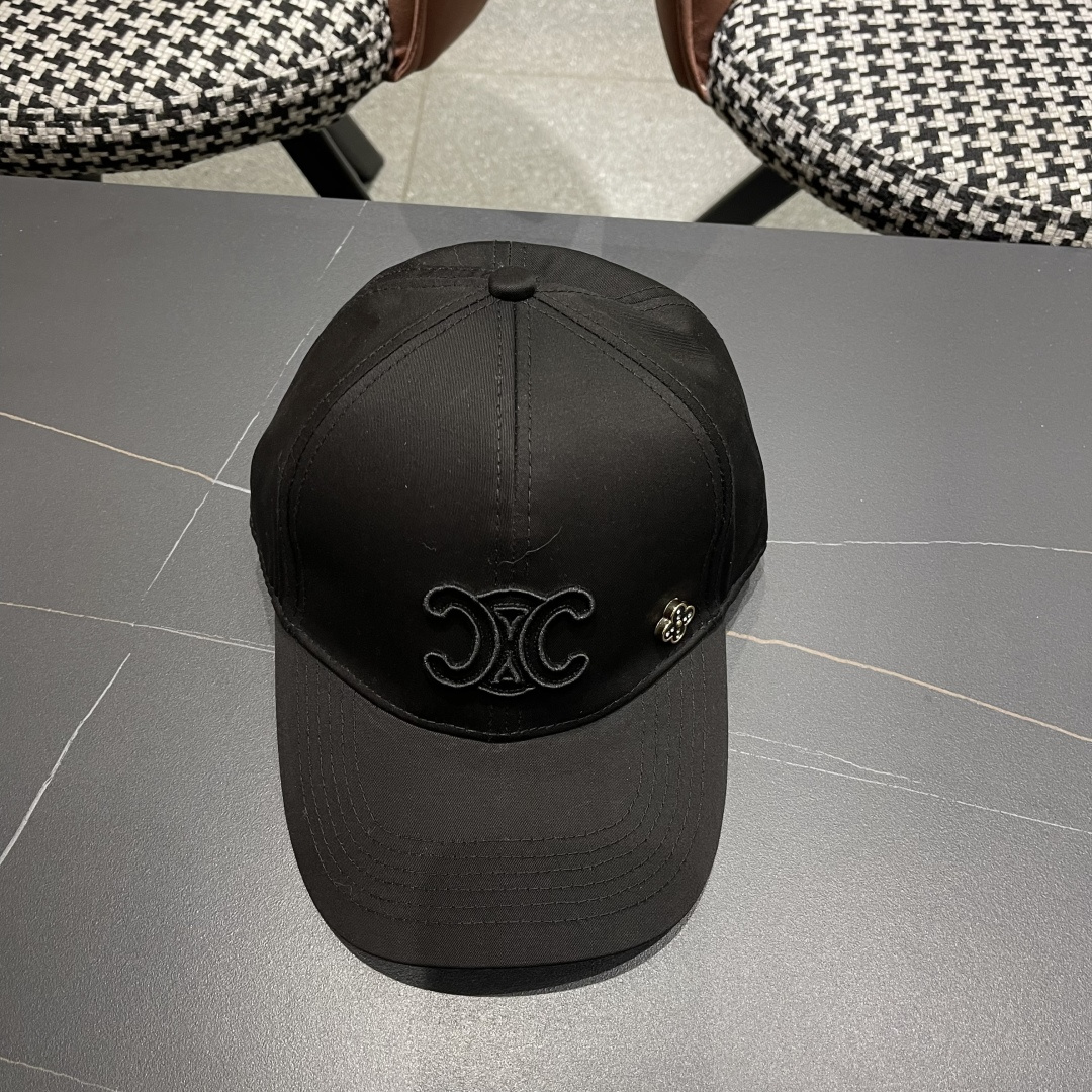  【CELINE赛琳】新款经典原版休闲潮流款 棒球帽🧢随便搭配都超好看！出门旅游，绝对要入手的一款