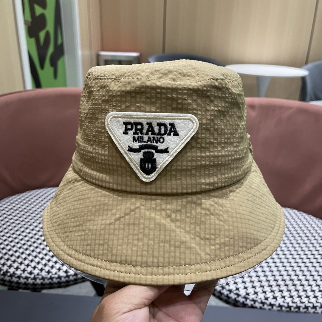  普拉达 Prada 新款抽绳渔夫帽女春夏韩版显脸小格子盆帽大牌款超好搭配，赶紧入手！