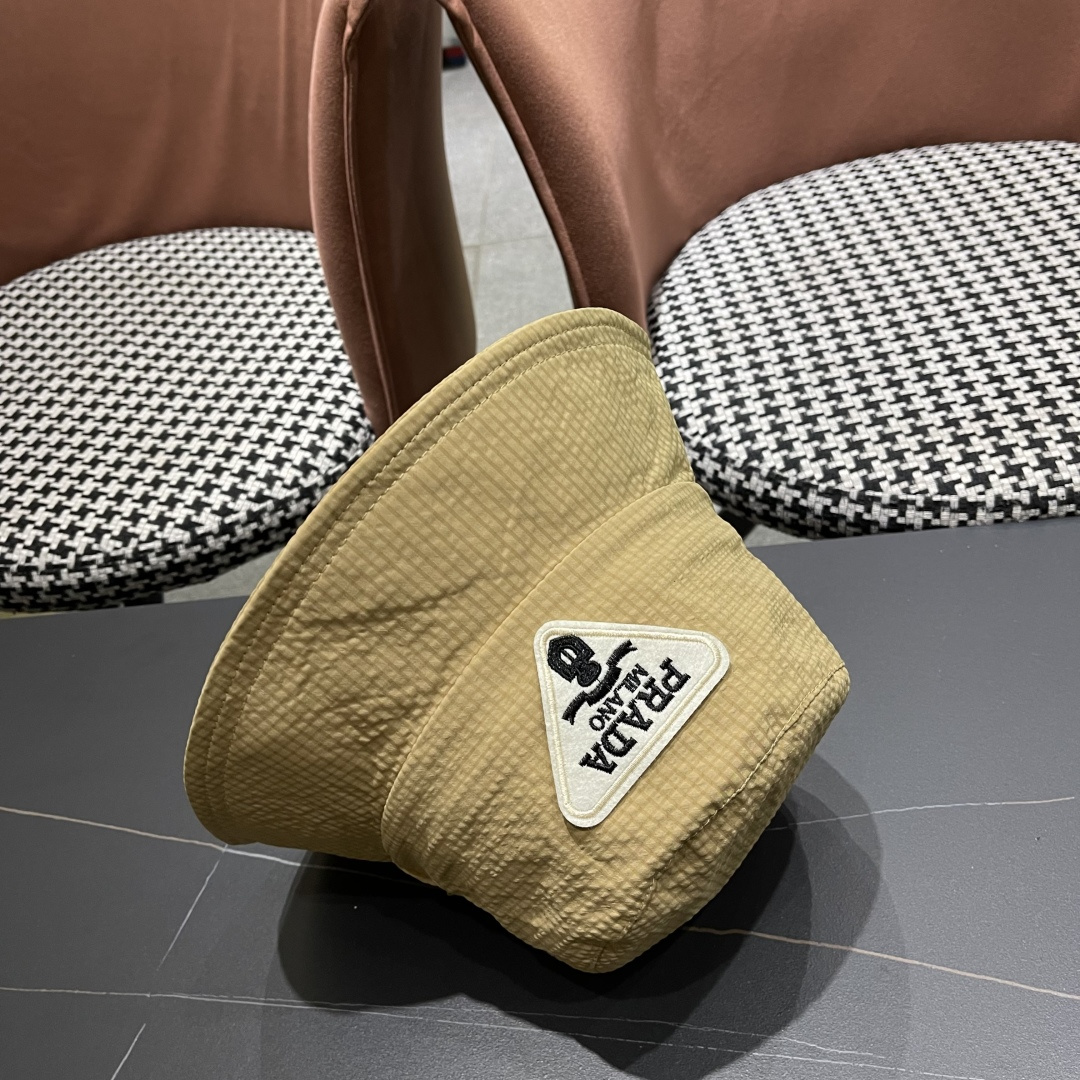  普拉达 Prada 新款抽绳渔夫帽女春夏韩版显脸小格子盆帽大牌款超好搭配，赶紧入手！