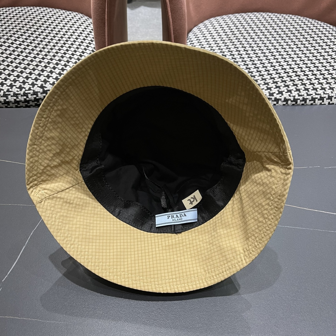  普拉达 Prada 新款抽绳渔夫帽女春夏韩版显脸小格子盆帽大牌款超好搭配，赶紧入手！