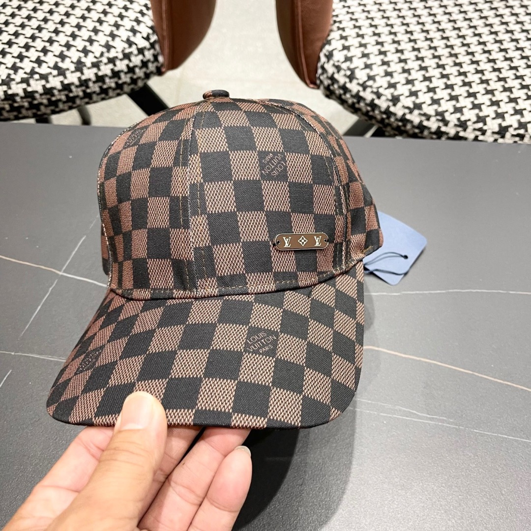  路易威登Lv 新款韩版日系潮棋盘格棒球帽户外运
动女防晒遮阳鸭舌帽男潮牌