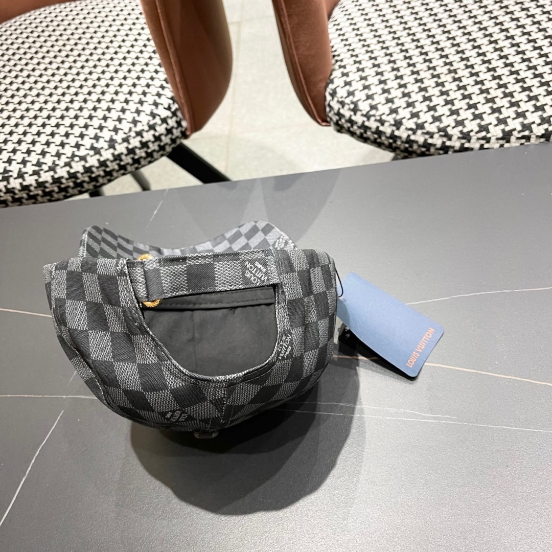  路易威登Lv 新款韩版日系潮棋盘格棒球帽户外运
动女防晒遮阳鸭舌帽男潮牌