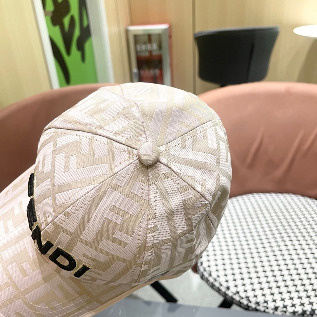  FENDI芬迪 2025老花系列棒球帽🧢 经典FF中古单品，气质穿搭单品，质量杠杠👍