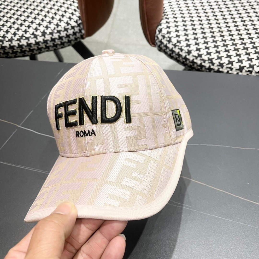  FENDI芬迪 2025老花系列棒球帽🧢 经典FF中古单品，气质穿搭单品，质量杠杠👍