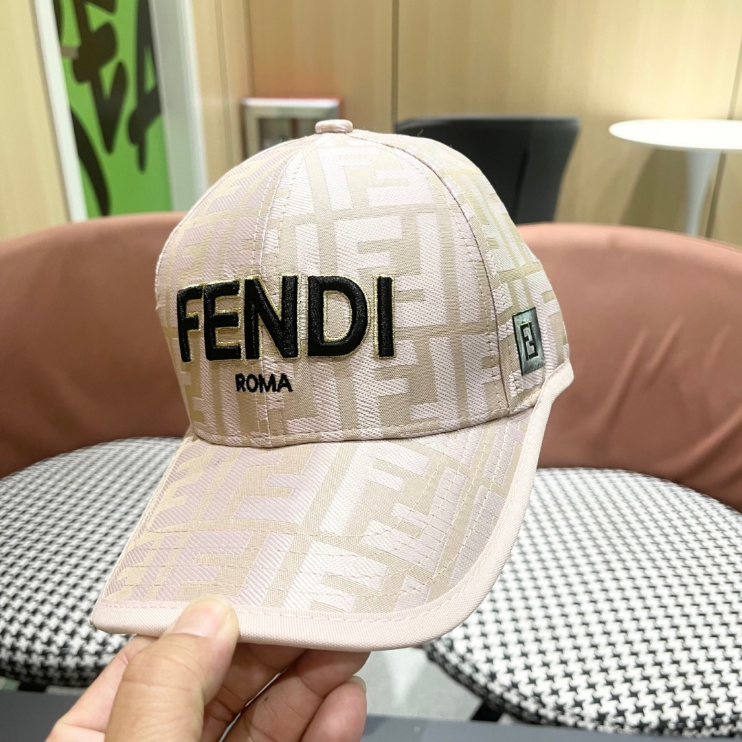  FENDI芬迪 2025老花系列棒球帽🧢 经典FF中古单品，气质穿搭单品，质量杠杠👍