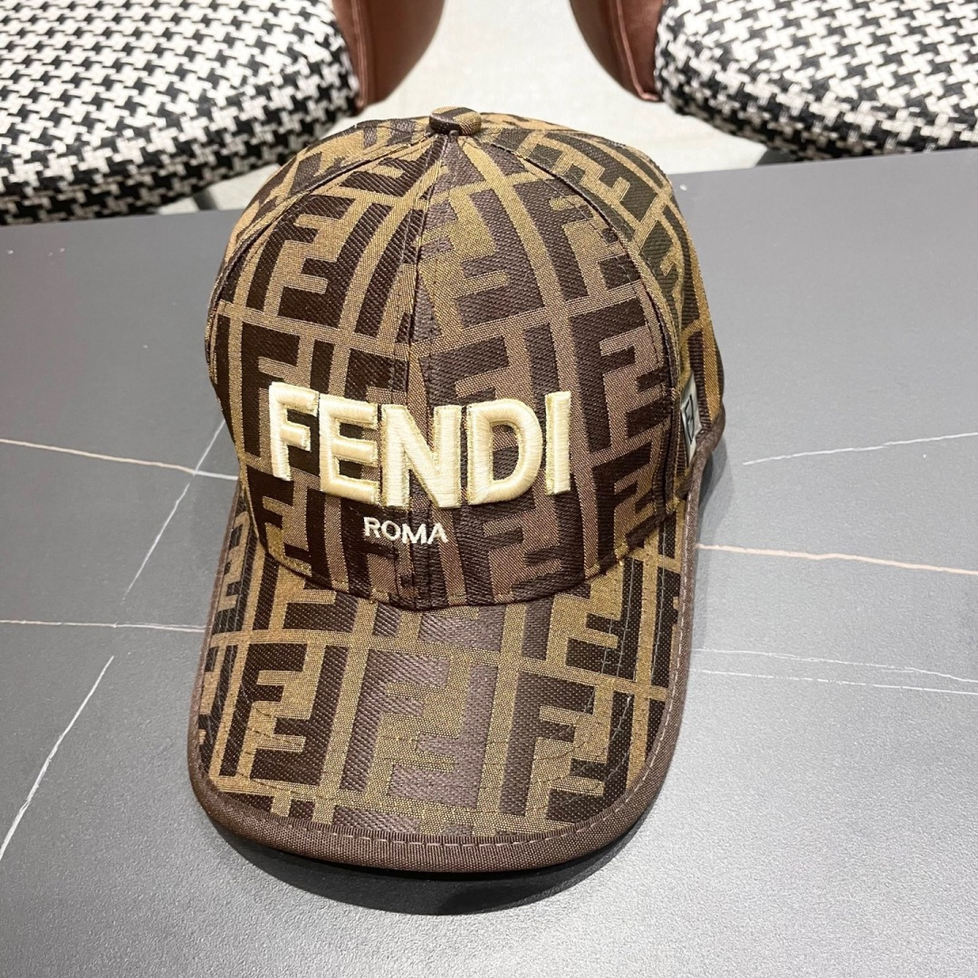  FENDI芬迪 2025老花系列棒球帽🧢 经典FF中古单品，气质穿搭单品，质量杠杠👍