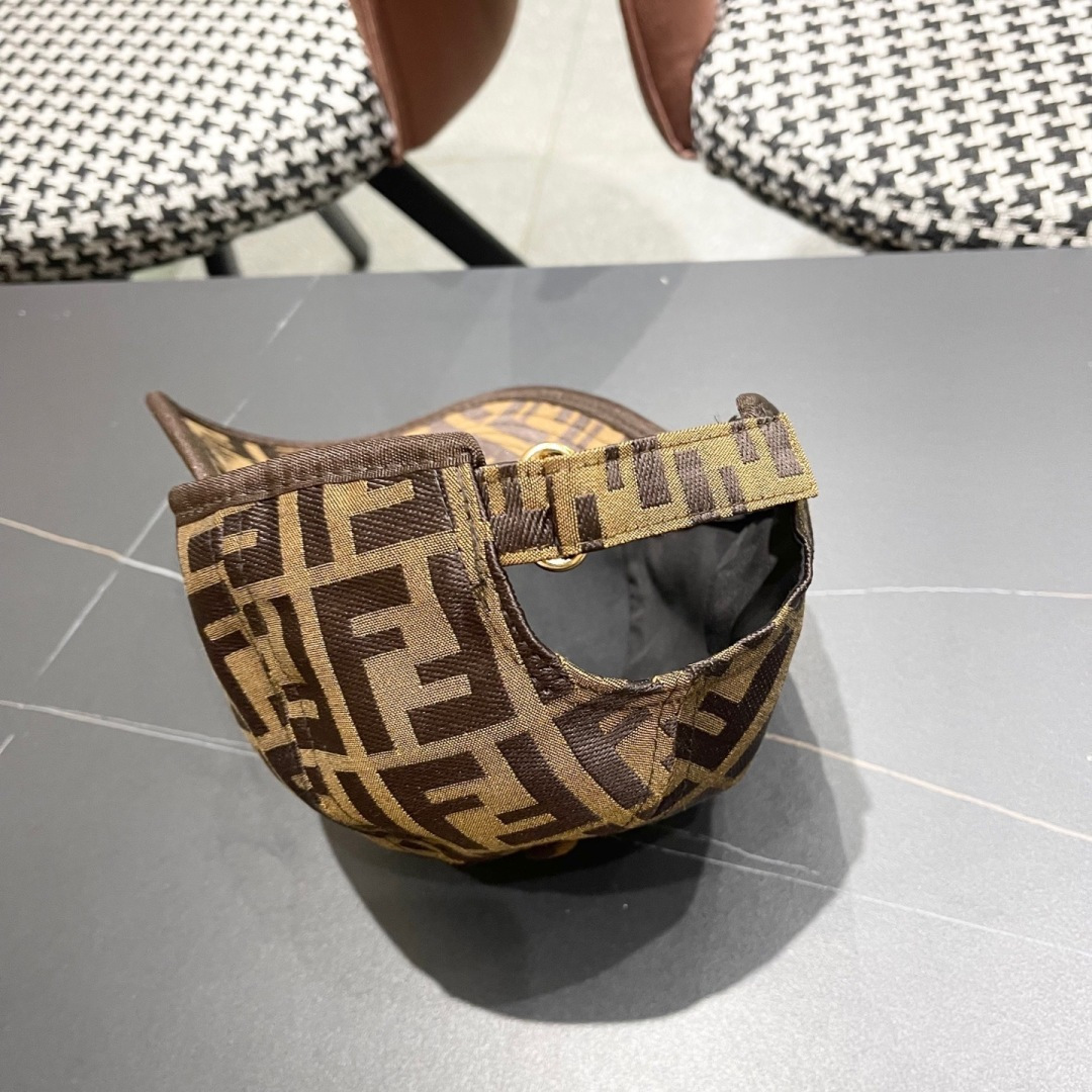  FENDI芬迪 2025老花系列棒球帽🧢 经典FF中古单品，气质穿搭单品，质量杠杠👍