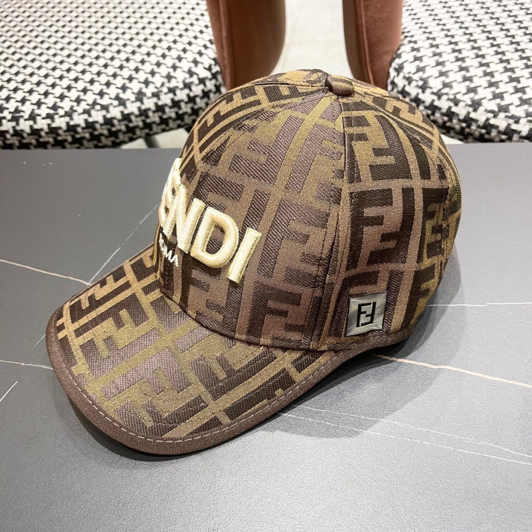 FENDI芬迪 2025老花系列棒球帽🧢 经典FF中古单品，气质穿搭单品，质量杠杠👍