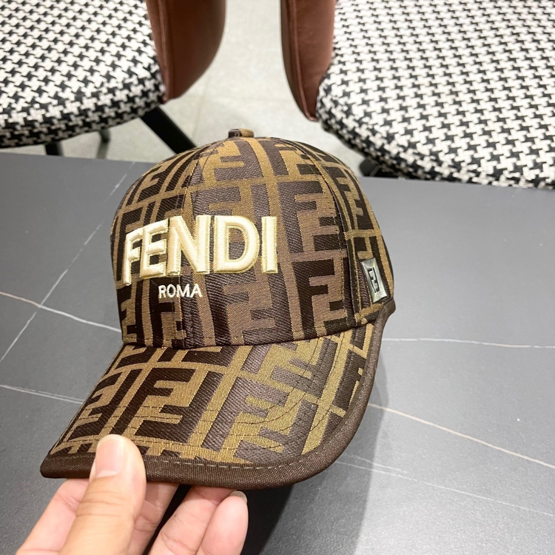  FENDI芬迪 2025老花系列棒球帽🧢 经典FF中古单品，气质穿搭单品，质量杠杠👍