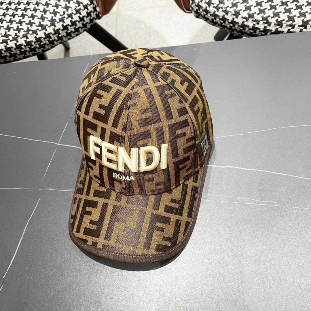  FENDI芬迪 2025老花系列棒球帽🧢 经典FF中古单品，气质穿搭单品，质量杠杠👍