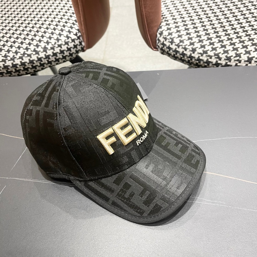  FENDI芬迪 2025老花系列棒球帽🧢 经典FF中古单品，气质穿搭单品，质量杠杠👍