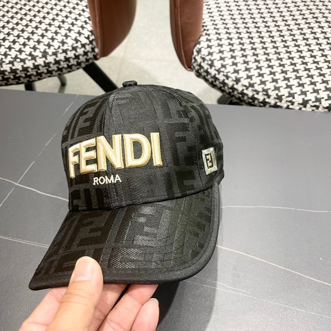  FENDI芬迪 2025老花系列棒球帽🧢 经典FF中古单品，气质穿搭单品，质量杠杠👍