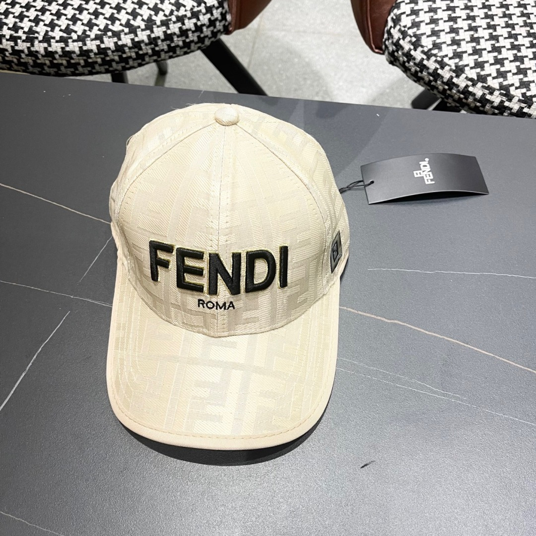  FENDI芬迪 2025老花系列棒球帽🧢 经典FF中古单品，气质穿搭单品，质量杠杠👍