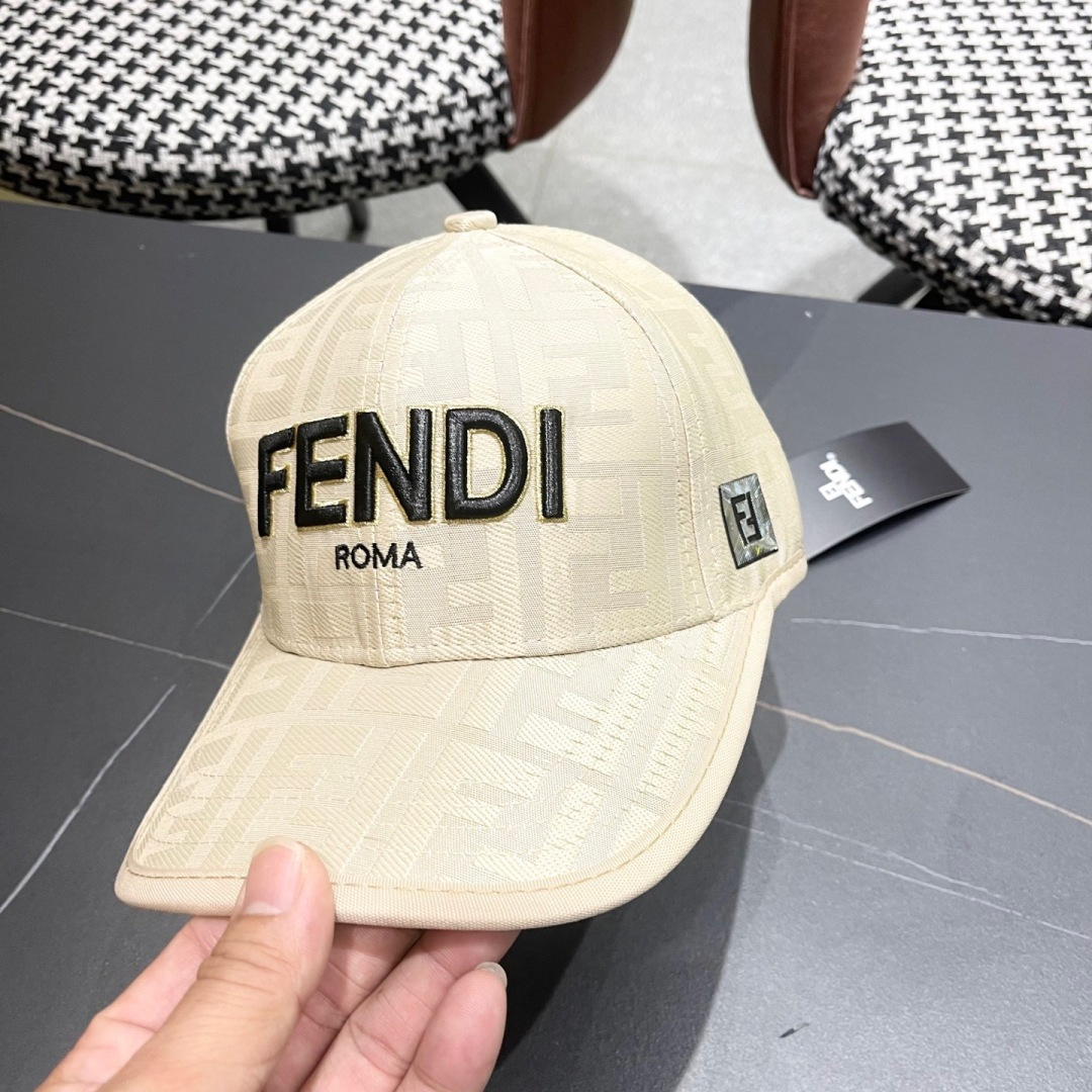  FENDI芬迪 2025老花系列棒球帽🧢 经典FF中古单品，气质穿搭单品，质量杠杠👍