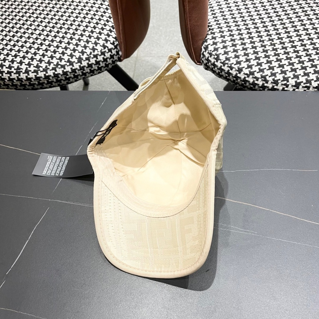  FENDI芬迪 2025老花系列棒球帽🧢 经典FF中古单品，气质穿搭单品，质量杠杠👍