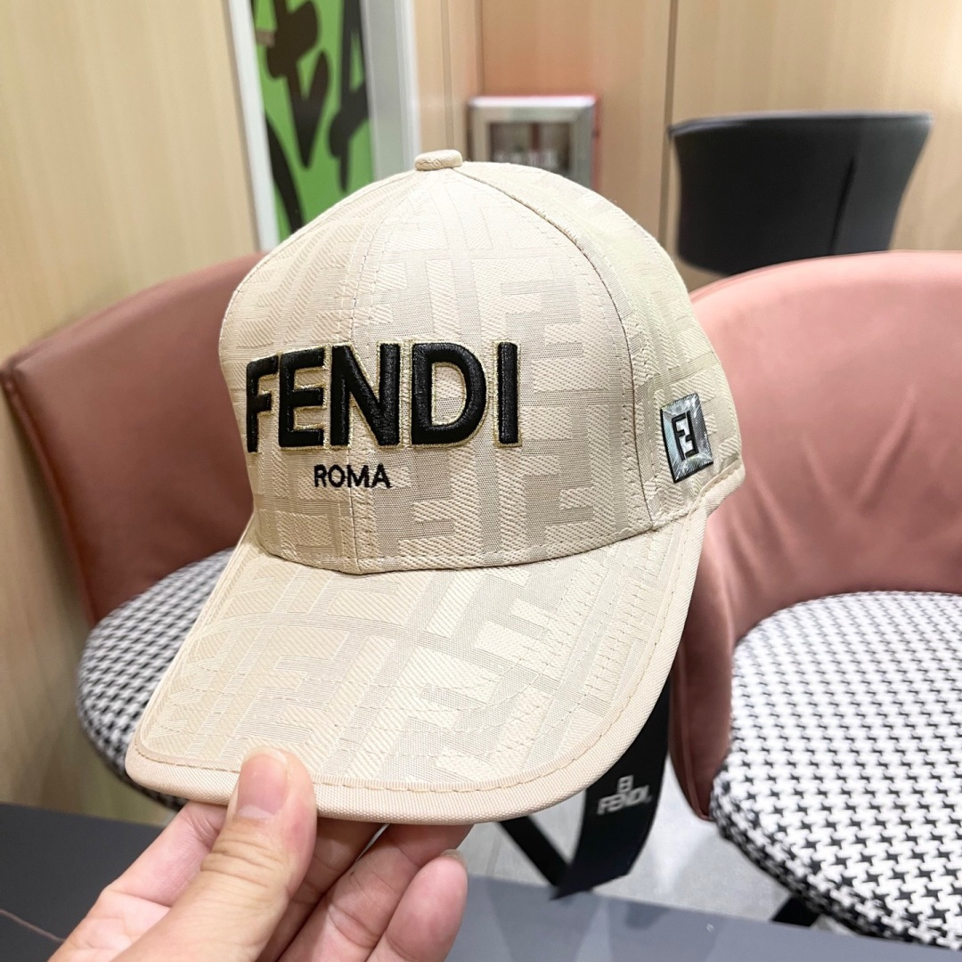  FENDI芬迪 2025老花系列棒球帽🧢 经典FF中古单品，气质穿搭单品，质量杠杠👍