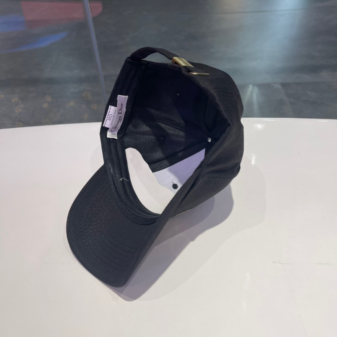  【DIOR迪奥】春夏新款棒球帽，新款出货，大牌款超好搭配，赶紧入手！