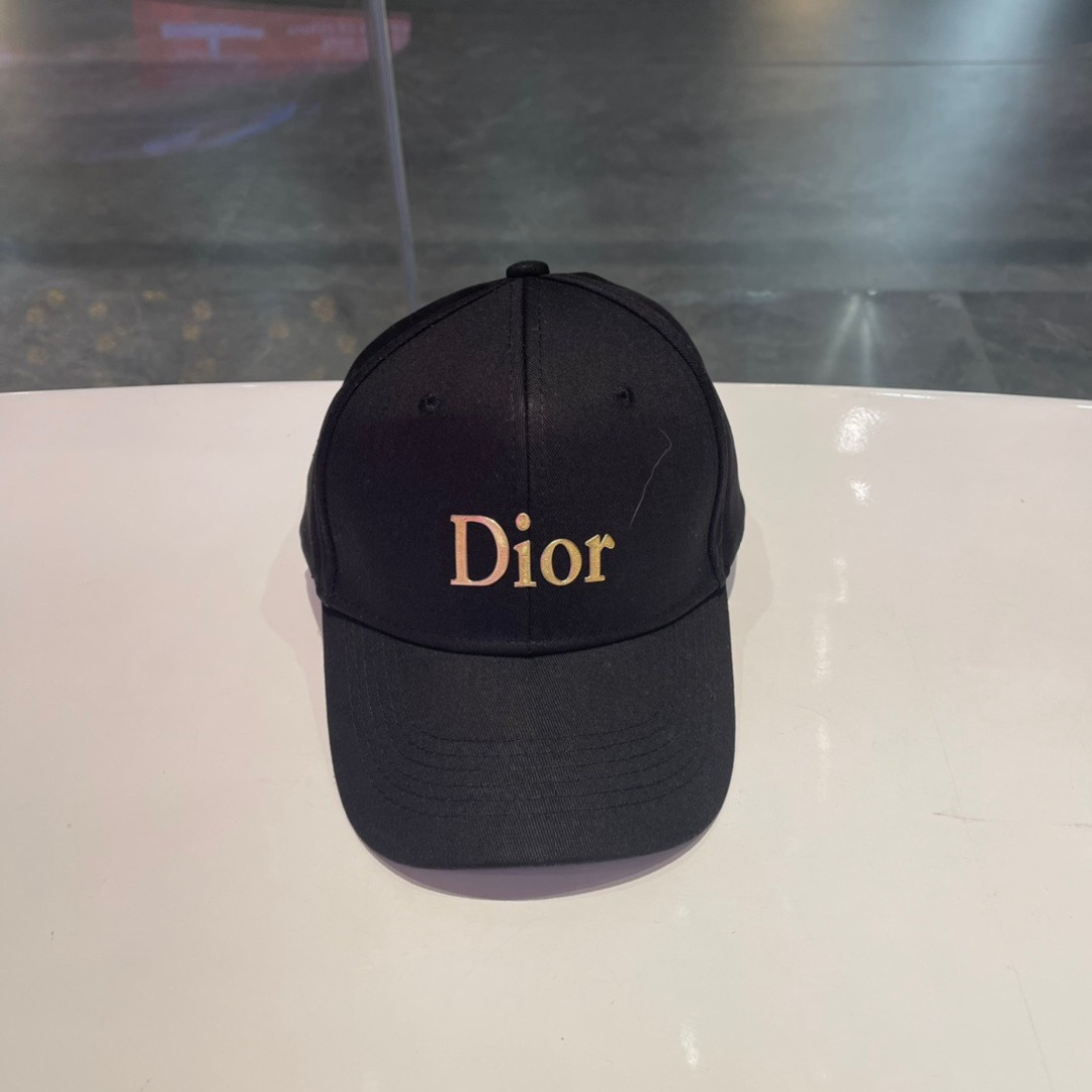  【DIOR迪奥】春夏新款棒球帽，新款出货，大牌款超好搭配，赶紧入手！
