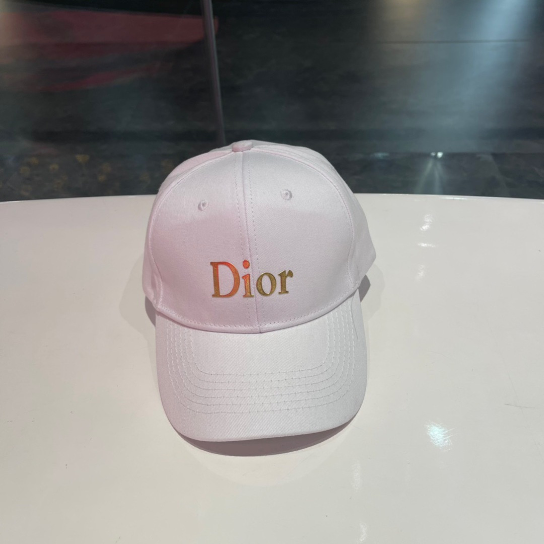  【DIOR迪奥】春夏新款棒球帽，新款出货，大牌款超好搭配，赶紧入手！
