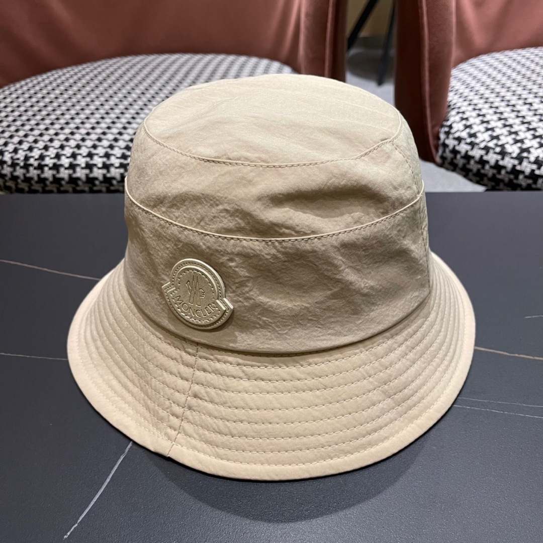  Moncler蒙口番茄小猪2025新款日系时尚简约黑色渔夫帽
女出游防紫外线太阳帽潮