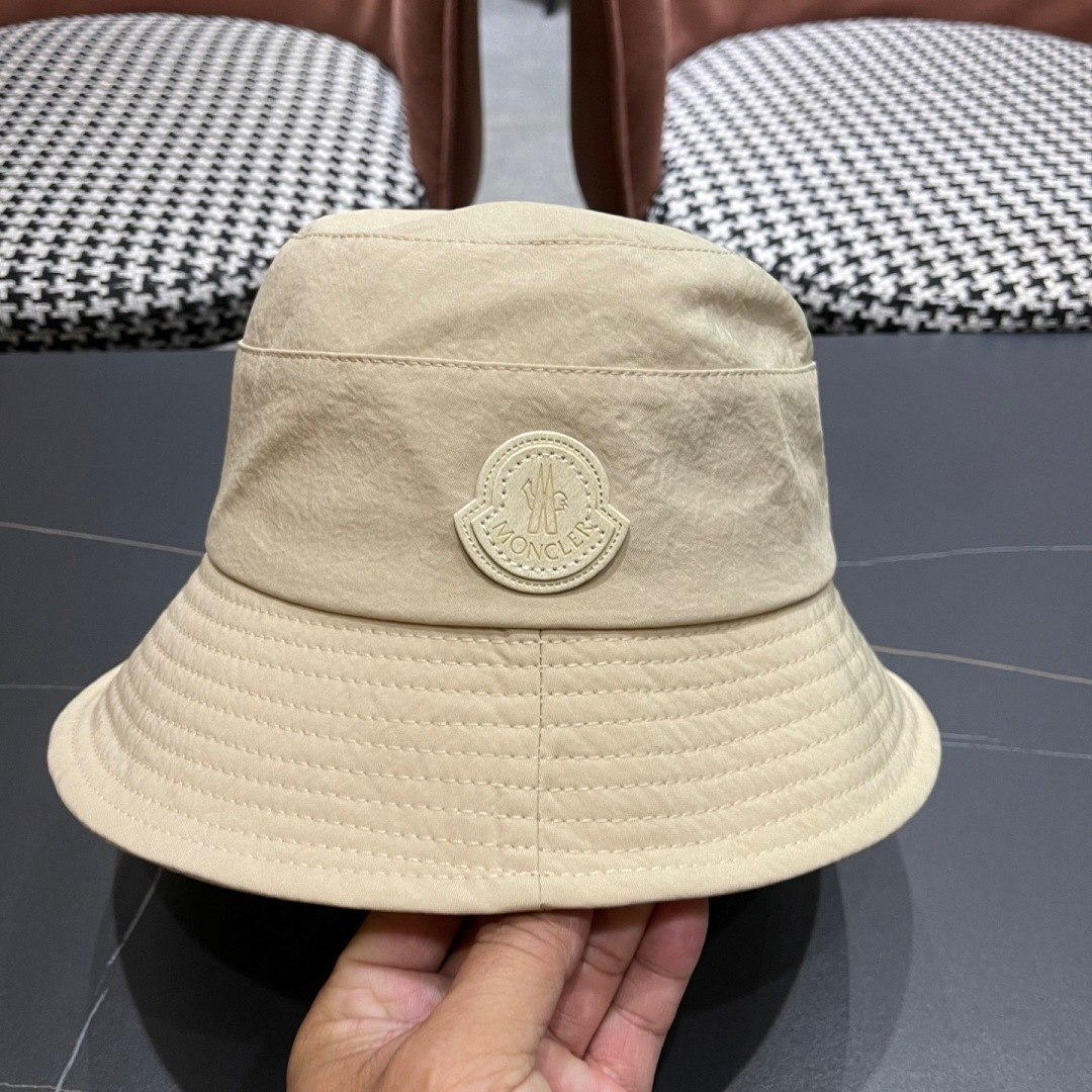  Moncler蒙口番茄小猪2025新款日系时尚简约黑色渔夫帽
女出游防紫外线太阳帽潮