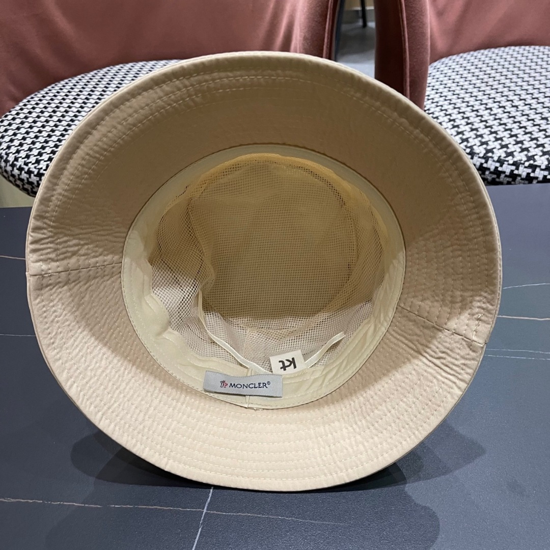  Moncler蒙口番茄小猪2025新款日系时尚简约黑色渔夫帽
女出游防紫外线太阳帽潮