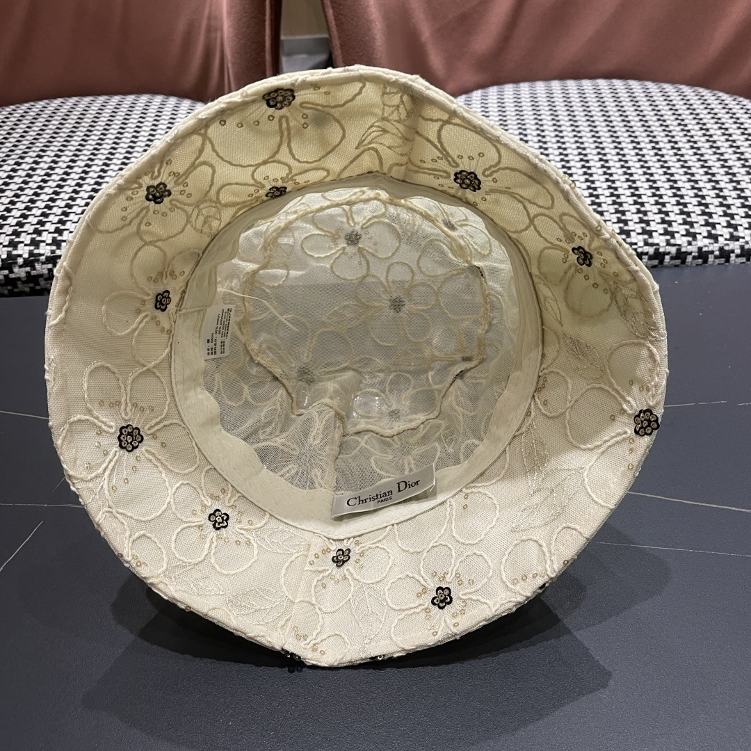  香奈儿2025新款韩版刺绣提花甜美渔夫帽春夏轻奢亮片花朵盆帽透气遞阳帽